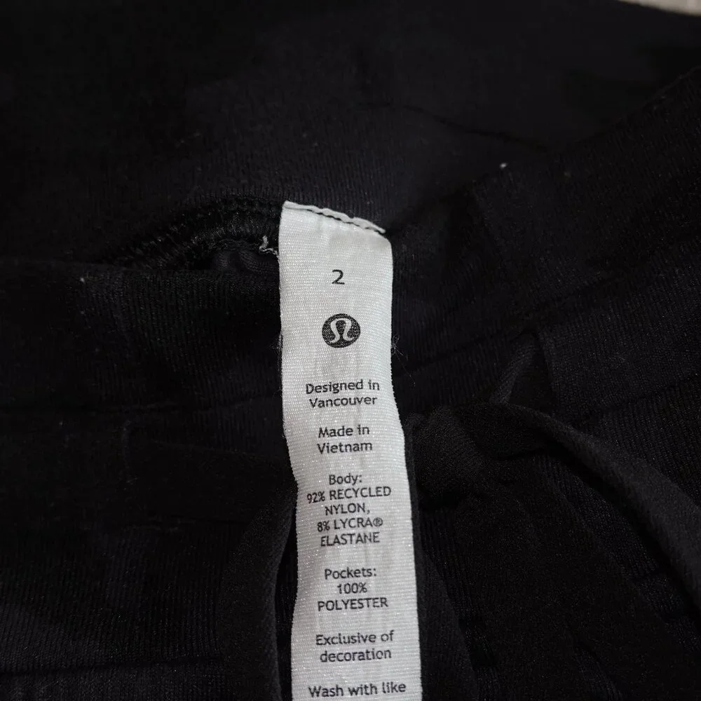 Women's Size 2 Lululemon Ready to Rulu High Rise Jogger, Full Length, Black Camo